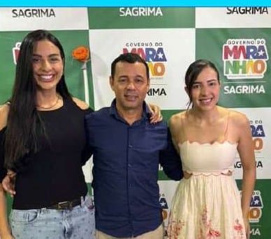 Kell com duas mulheres em evento da Sagrima, do Governo do Maranhão